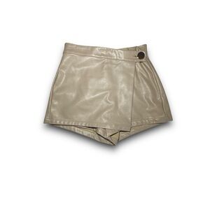 Haute Monde cream faux leather skort